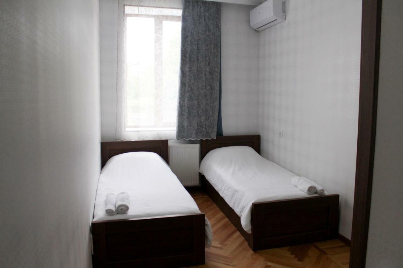 Bagration Hotel Gori Ngoại thất bức ảnh