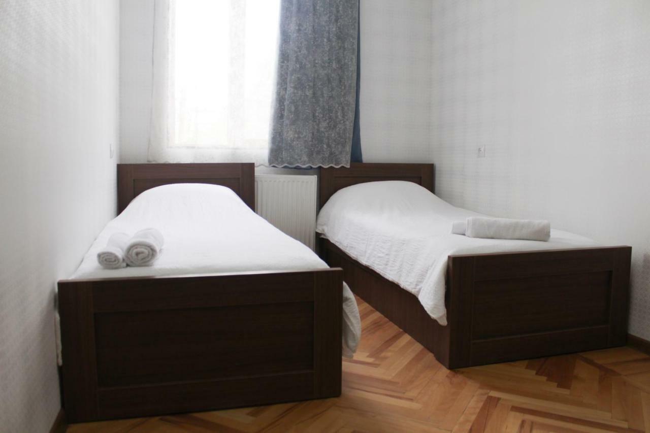 Bagration Hotel Gori Ngoại thất bức ảnh