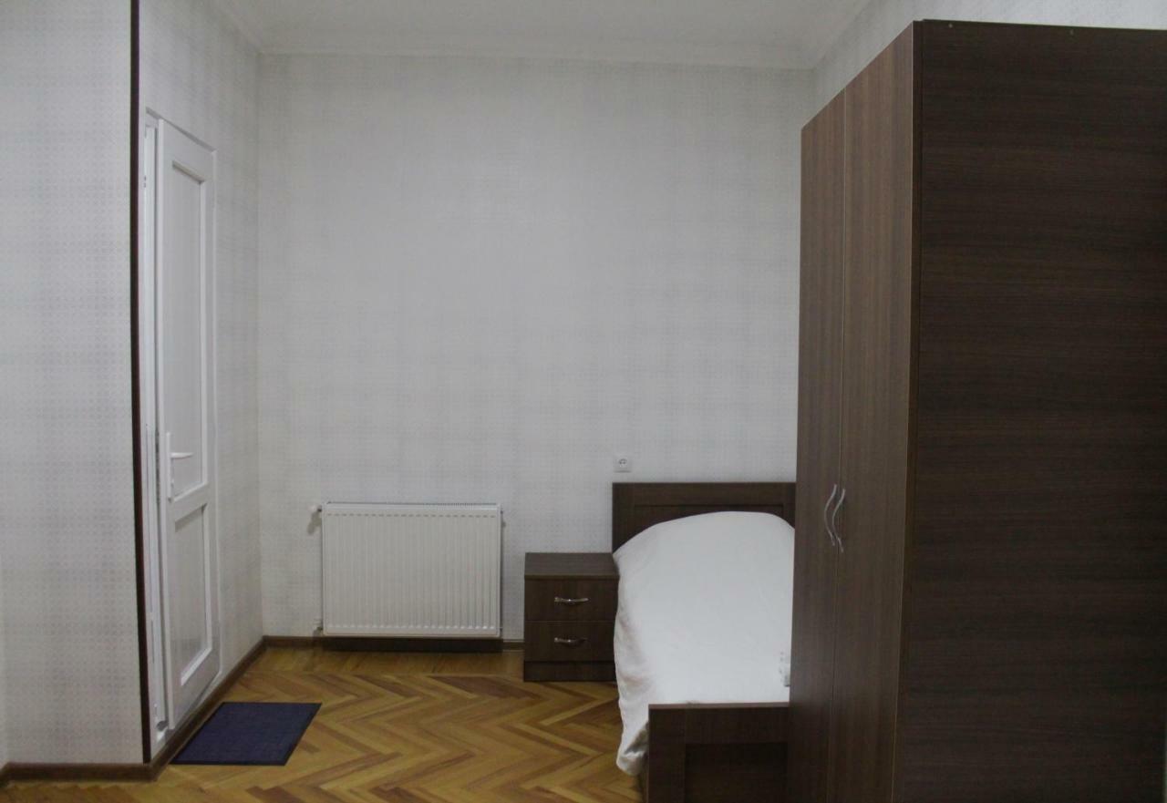 Bagration Hotel Gori Ngoại thất bức ảnh