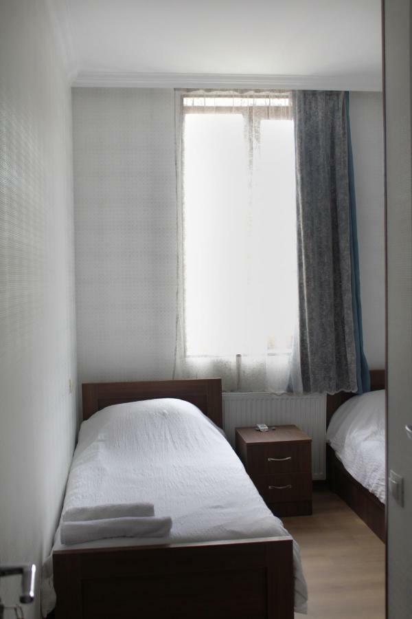 Bagration Hotel Gori Ngoại thất bức ảnh